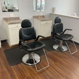 Open Station in New, Upscale Salon