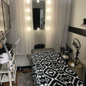 Private Suites for stylist  and Esthetics