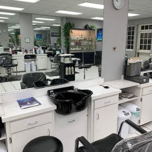 Chill, Welcoming Salon in Heart of Mission Valley