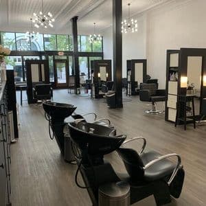 Upscale Salon in Willamette Valley