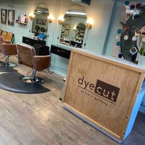 Updated Salon in Metairie