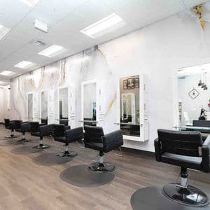 Brand New Salon Now Open For Station Rentals