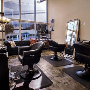 Trendy Salon in Hip Studio City