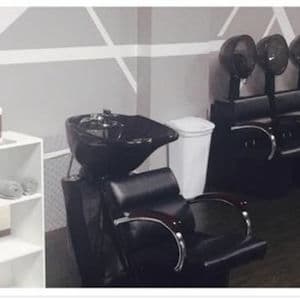 Salon for Trendsetting Hairstylists