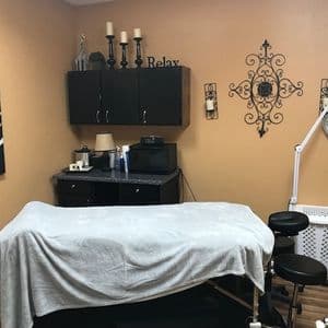 Massage/Esthetician’s Suite in Universal City
