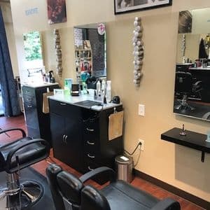 Upscale Salon In Heart Of Lake Norman Area