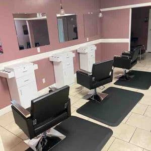 Open Stations in Jacksonville Hair Braiding Salon