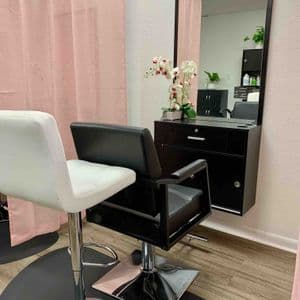 Salon Booth for Rent