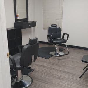 *Weekly Station Rental* in Amazing Barbershop/Salon