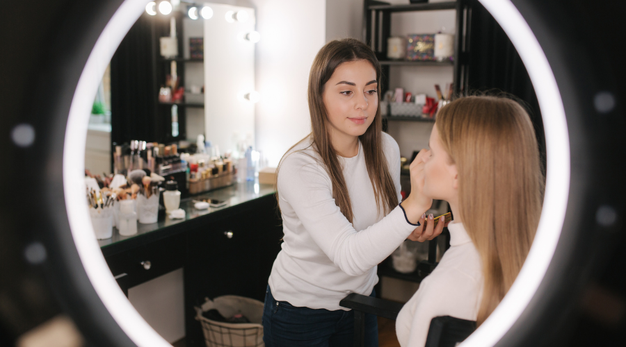 These Are the Top 5 Accredited Programs for Makeup Artists